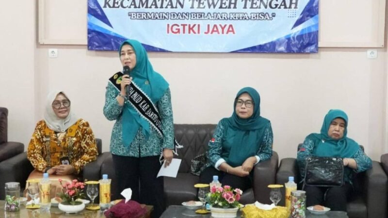 Bunda PAUD Barito Utara Narasumber Pada Pertemuan Rutin IGTKI-PGRI