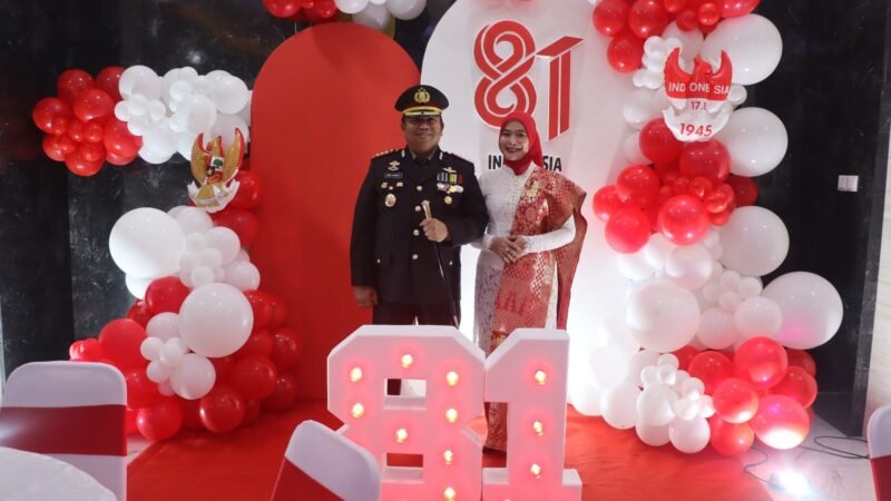 Pupuk Semangat Proklamasi, Kapolresta dan Ketua Bhayangkari Hadiri Upacara di Kantor Wali Kota
