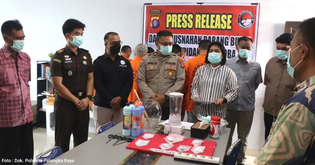 Polresta Palangka Raya Musnahkan 80,76 Gram Sabu dan Ekstasi dari Tujuh Perkara