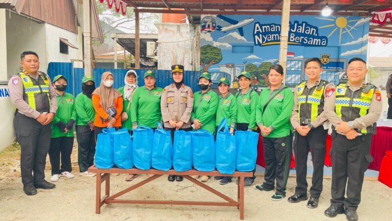 Kabut Asap Tebal di Kuala Kurun, Kapolres Gunung Mas Ingatkan Driver Maxim Jaga Kesehatan dan Waspadai Kecelakaan