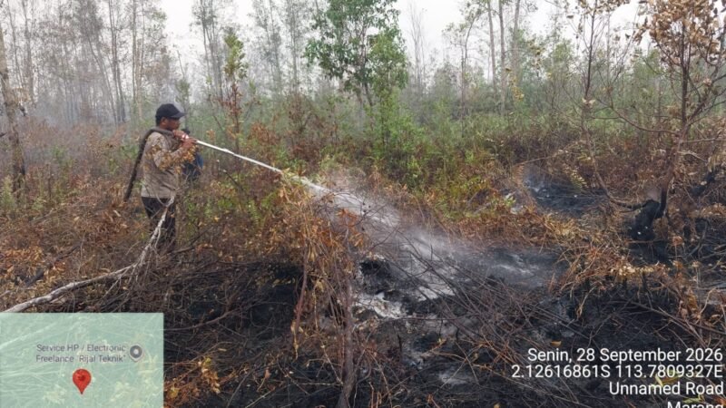Satgas Polresta Palangka Raya Lakukan Pemadaman dan Penyekatan Karhutla di Tjilik Riwut Km. 18