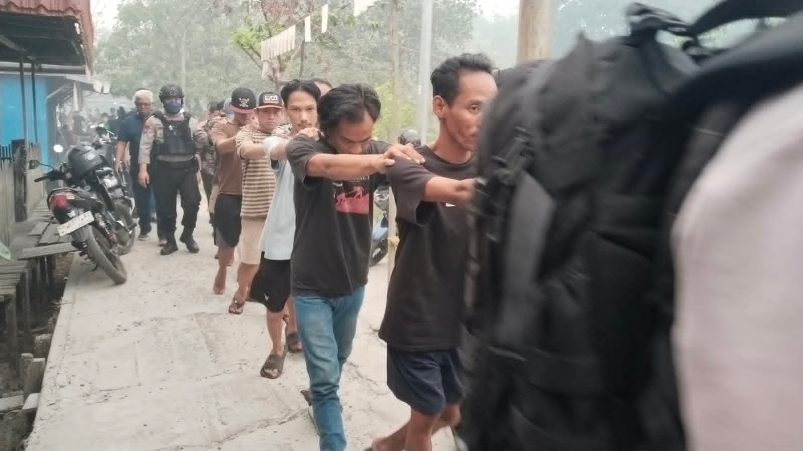 Operasi Gabungan di Puntun, 15 Orang Positif Sabu, Polisi Sita Peralatan Narkoba